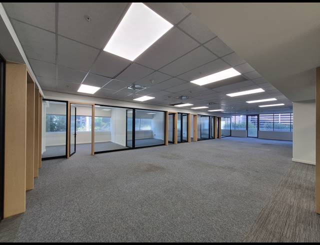 426M² OFFICE TO LET IN SANDTON CENTRAL